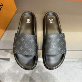 Picture of Louis Vuitton Slippers _SKULVsz38-45mnq0215690